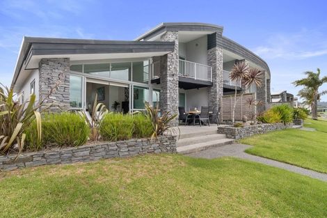 Photo of property in 166b Waterways Parade, Pauanui, Hikuai, 3579