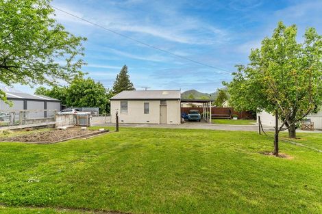 Photo of property in 8a Sutherland Road, Omarama, 9412