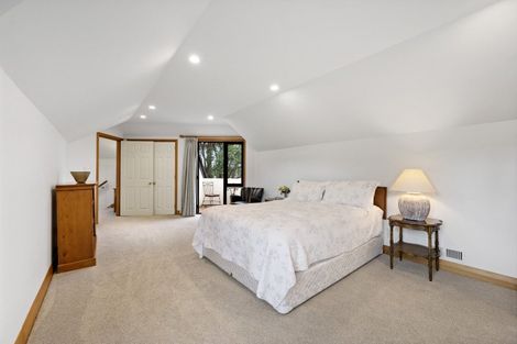 Photo of property in 2/131 Woburn Road, Woburn, Lower Hutt, 5010