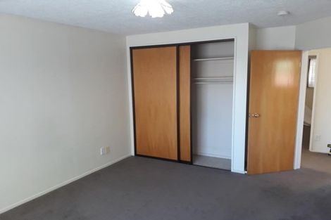 Photo of property in 120 Grahams Road, Burnside, Christchurch, 8053