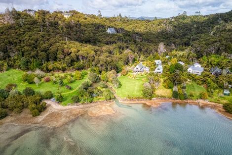 Photo of property in 54b Te Wahapu, Russell, 0272