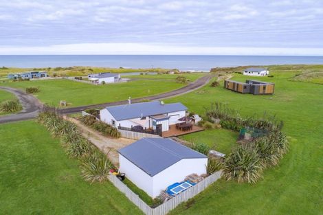 Photo of property in 10 Rosemount Road, Waverley, 4591