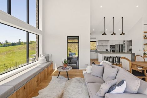 Photo of property in 42 Te Auhi Way, Welcome Bay, Tauranga, 3112