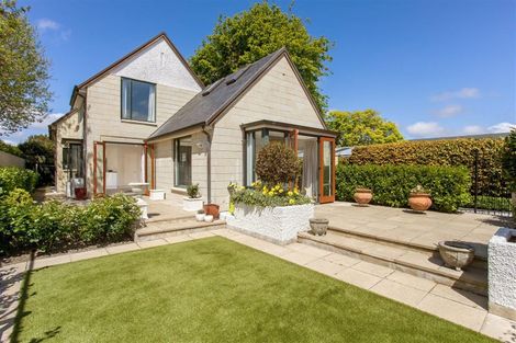 Photo of property in 2/124 Leinster Road, Merivale, Christchurch, 8014