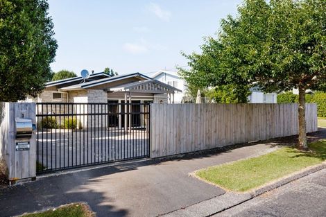 Photo of property in 3 Norma Place, Riverlea, Hamilton, 3216
