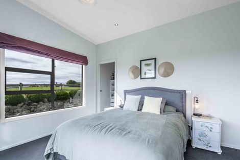 Photo of property in 2390 Owaka Highway, Katea, Balclutha, 9271