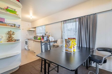 Photo of property in 10 Brentford Place, Manurewa, Auckland, 2102