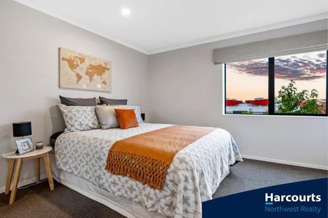 Photo of property in 6/89 Hobsonville Point Road, Hobsonville, Auckland, 0616