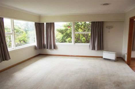 Photo of property in 2 Shortland Street, Lower Vogeltown, New Plymouth, 4310