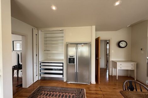 Photo of property in 24 Harbour View Road, Northland, Wellington, 6012