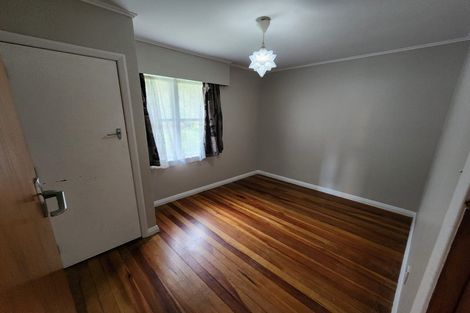 Photo of property in 31 Victory Crescent, Tawa, Wellington, 5028