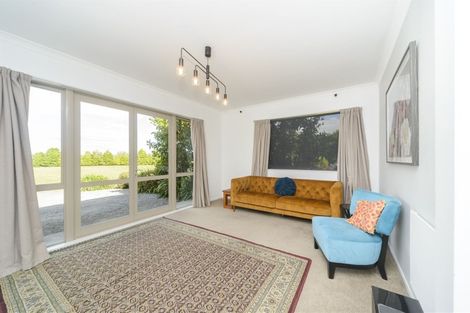 Photo of property in 72 Aranui Road, Kairanga, Palmerston North, 4475