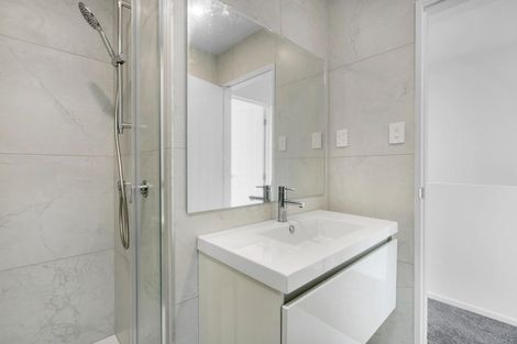 Photo of property in 8/2 Windermere Crescent, Blockhouse Bay, Auckland, 0600