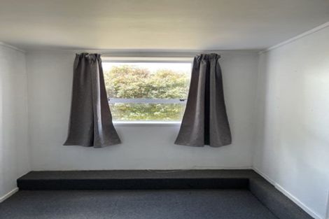 Photo of property in 50 Weatherly Road, Torbay, Auckland, 0630