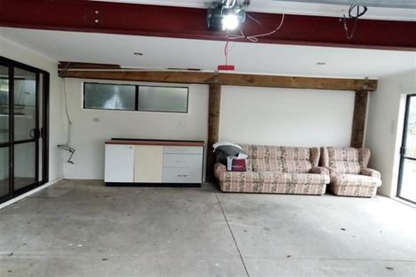 Photo of property in 118 Bradbury Road, Botany Downs, Auckland, 2010