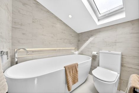 Photo of property in 103 Southdown Drive, Martinborough, 5781