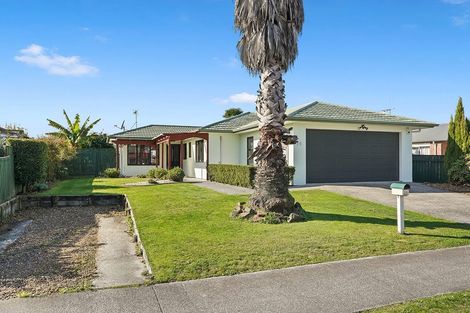 Photo of property in 14 Catalina Drive, Melville, Hamilton, 3206