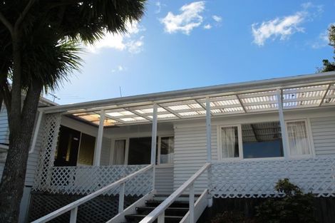 Photo of property in 15 Sheehan Road, Te Atatu South, Auckland, 0610