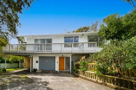 Photo of property in 4 Rokewa Way, Paparangi, Wellington, 6037