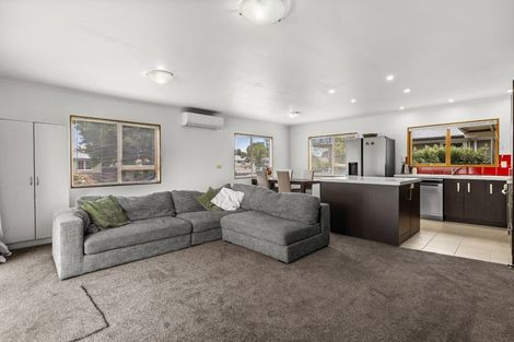 Photo of property in 17 Elliott Street, Taradale, Napier, 4112