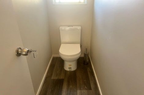 Photo of property in 109a Gossamer Drive, Pakuranga Heights, Auckland, 2010