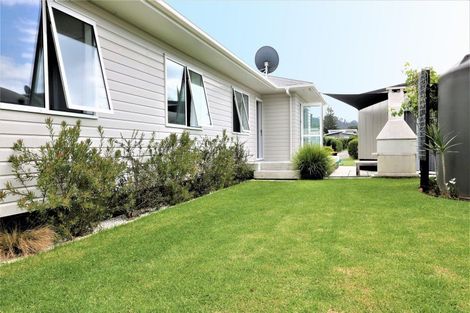 Photo of property in 44 Dolphin Drive, Whiritoa, Whangamata, 3691