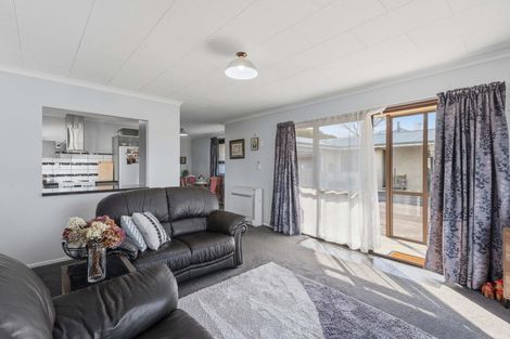 Photo of property in 1 Mary Street, Gore, 9710