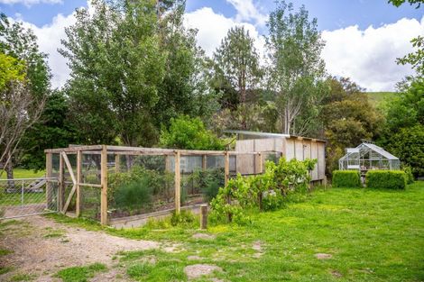 Photo of property in 1789 State Highway 2, Kaitoke, Upper Hutt, 5018