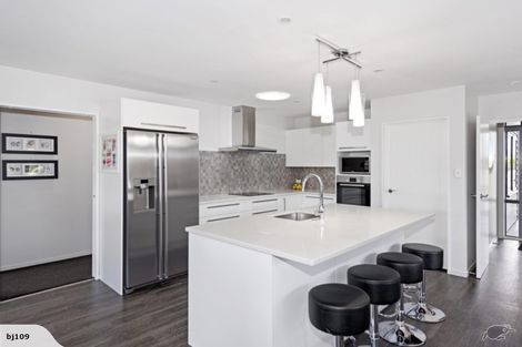 Photo of property in 32 Royston Common, West Melton, 7618