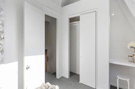 Photo of property in Sherwood Mews, 28z Bidwill Street, Mount Cook, Wellington, 6021