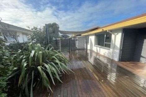 Photo of property in 1/14 Salford Avenue, Redwood, Christchurch, 8051
