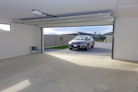 Photo of property in 19 Te Heipora Place, Havelock North, 4130