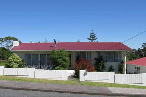 Photo of property in 29 Kia Ora Road, Beach Haven, Auckland, 0626