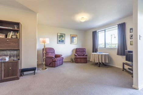 Photo of property in 80 Cabeleigh Drive, Helensville, 0800