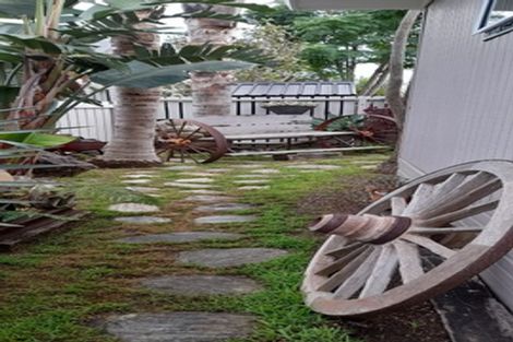 Photo of property in 22 Leaming Place, Clarks Beach, 2122