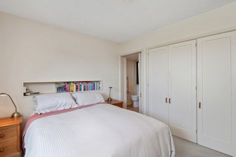 Photo of property in 10 Parkview Place, Avonhead, Christchurch, 8042