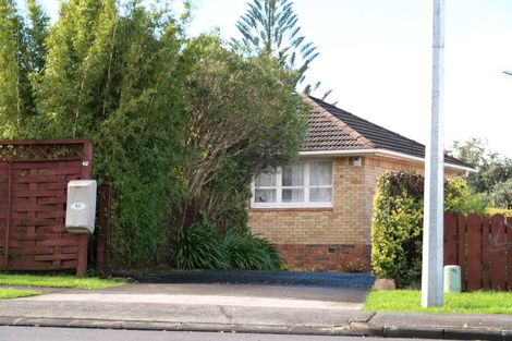 Photo of property in 62 Botany Road, Botany Downs, Auckland, 2010