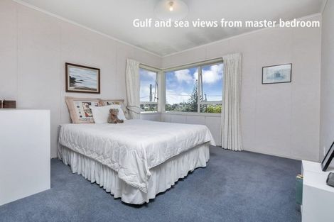 Photo of property in 1/23 Weldene Avenue, Glenfield, Auckland, 0629
