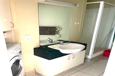 Photo of property in Terrace Tower Apartments, 126 The Terrace, Wellington Central, Wellington, 6011