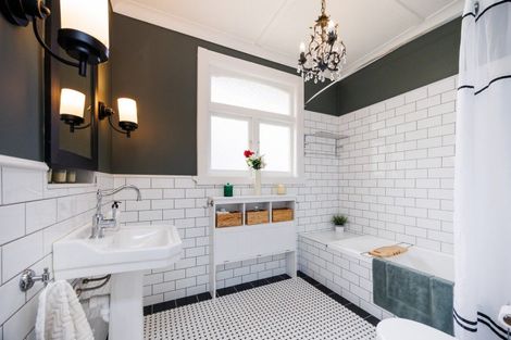 Photo of property in 3 Karaka Street, Hokowhitu, Palmerston North, 4410