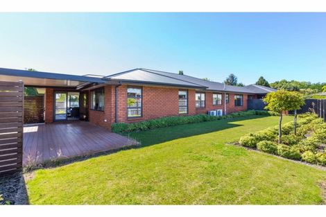 Photo of property in 18 Wilkinsons Road, Harewood, Christchurch, 8051