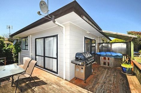Photo of property in 93 Burundi Avenue, Clendon Park, Auckland, 2103
