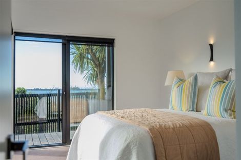 Photo of property in 29 Soleares Avenue, Mount Pleasant, Christchurch, 8081