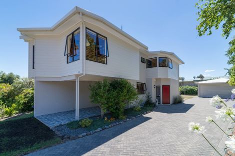 Photo of property in 12 Kenrigg Road East, Kinloch, Taupo, 3377