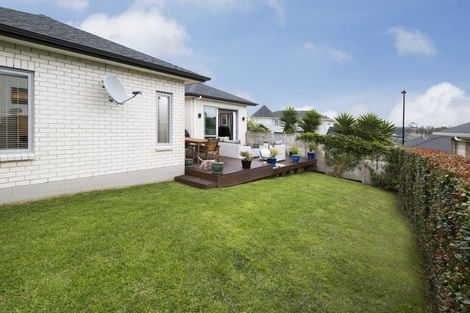 Photo of property in 48 Butler Stoney Crescent, Silverdale, 0932