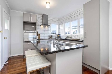 Photo of property in 1/15 Elizabeth Street, Papakura, 2110