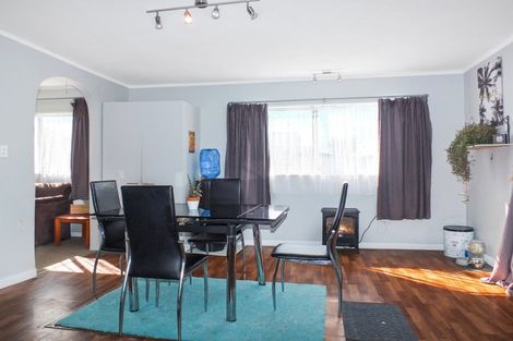 Photo of property in 16a Shortt Street, Foxton Beach, Foxton, 4815