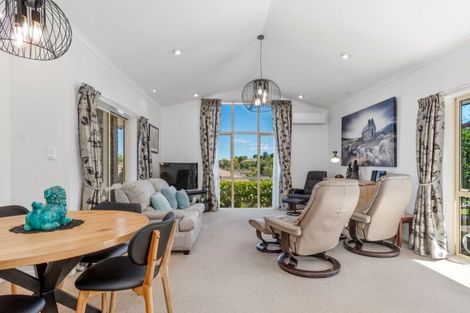 Photo of property in 1 Tautara Place, Ohauiti, Tauranga, 3112