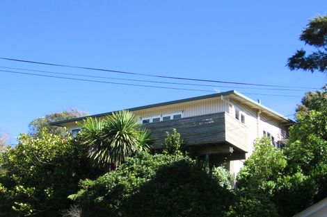 Photo of property in 38 Nicholson Road, Khandallah, Wellington, 6035
