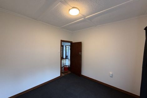 Photo of property in 113 Mangorei Road, Merrilands, New Plymouth, 4312